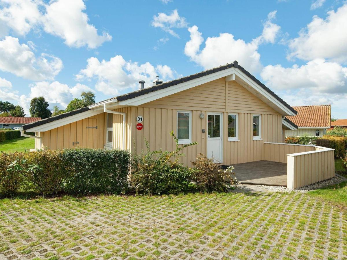 12 Person Holiday Home In Grömitz Exteriör bild
