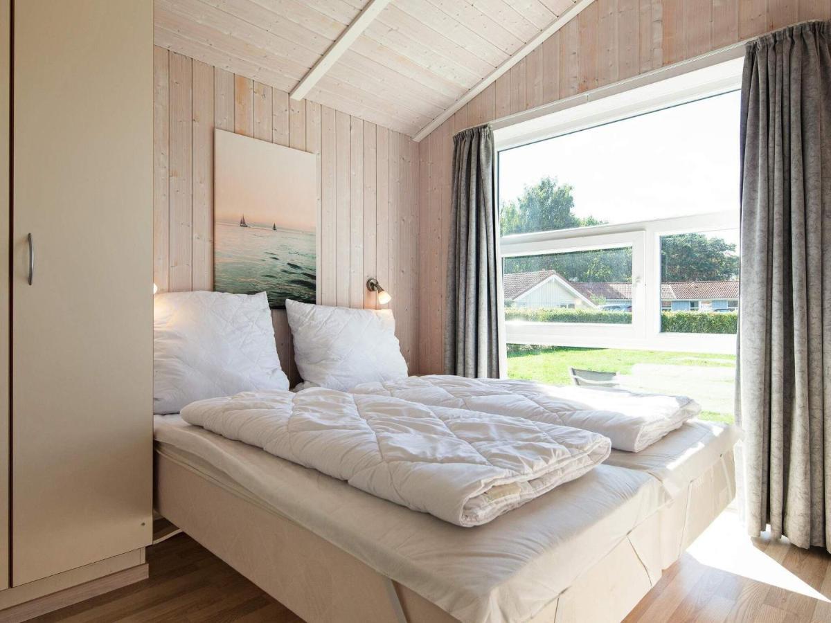 12 Person Holiday Home In Grömitz Exteriör bild